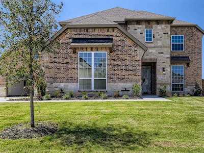 2028 Waterleaf Road Haslet, TX 76052