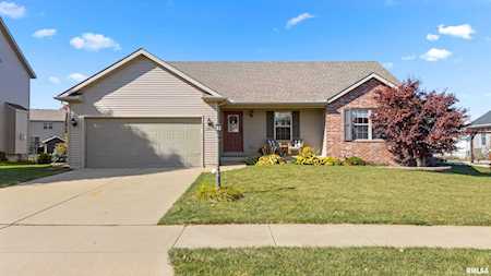 10723 N Glenfield Dr Dunlap, IL 61525