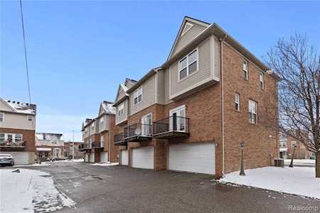 5545 Brush St Detroit, MI 48202