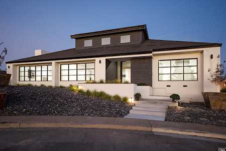 3740 Woodbourne Place Santa Rosa, CA 95403