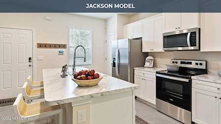 193 Whispering Brook DR St Augustine, FL 32084
