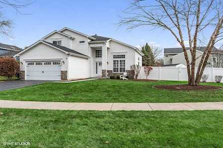 198 Saffron Ln Bolingbrook, IL 60490