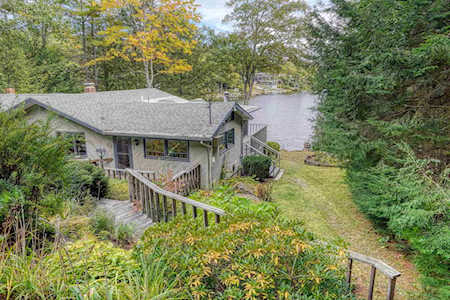 69 Paradise Island Rd Rindge, NH 03461