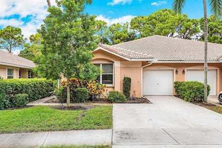 376 W W Coral Trace Circle Delray Beach, FL 33445