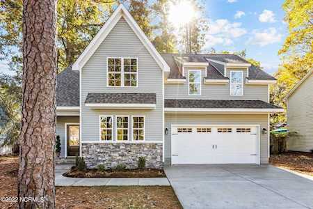 1602 Hollybriar Lane Greenville, NC 27858