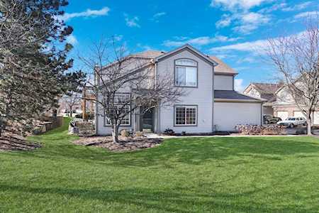 819 Asbury Dr #819 Aurora, IL 60502