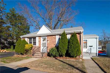 12 Ada St North Providence, RI 02904