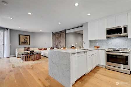 1525 NW 57th St #210 Seattle, WA 98107