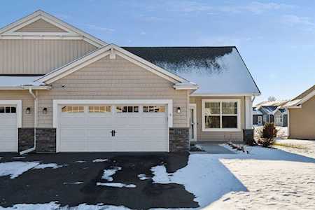 471 Laura Lane SE Saint Michael, MN 55376
