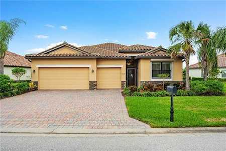 9349 River Otter Dr Fort Myers, FL 33912