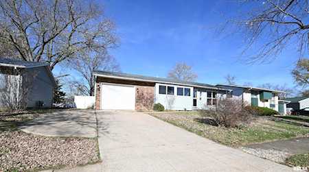 121 Calumet Rd Marquette Heights, IL 61554