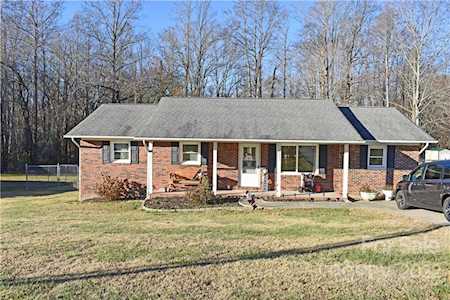 2251 Brookwood Rd Lincolnton, NC 28092