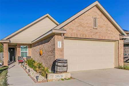 3504 Robin Road Ennis, TX 75119