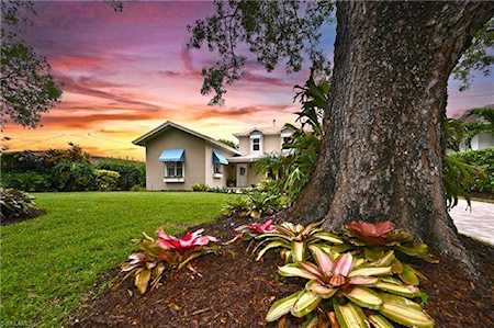 463 N 2Nd Ave Naples, FL 34102