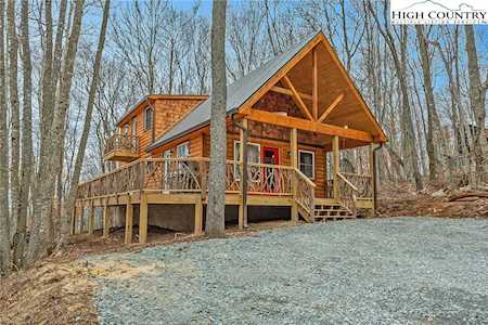 129 Staghorn Hollow Beech Mountain, NC 28604