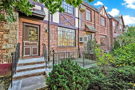 67-28 Juno Street Forest Hills, NY 11375