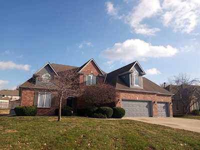 703 SW Cross Creek Dr Grain Valley, MO 64029