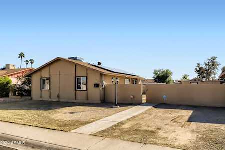 3429 W Saint Moritz Lane Phoenix, AZ 85053