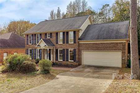 9620 Hampton Oaks Ln Charlotte, NC 28270