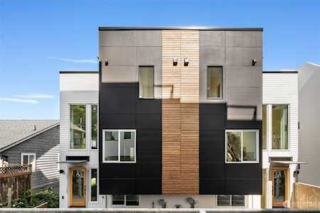 3418 A 23rd Ave W Seattle, WA 98199