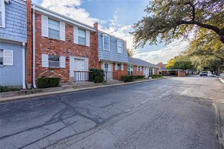 1095 Roaring Springs Road Fort Worth, TX 76114