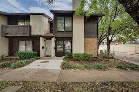 214 Rolling Hills Place Lancaster, TX 75146