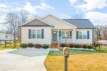 223 Moon Street Thomasville, NC 27360