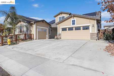 935 Dainty Ave Brentwood, CA 94513