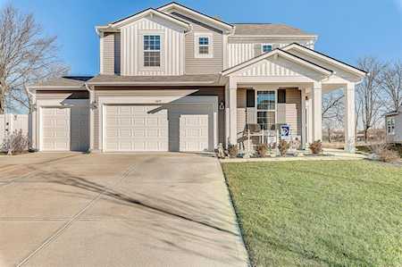 6674 Rainwater Ln Whitestown, IN 46075