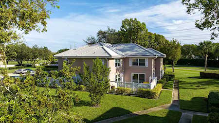3135 Kingston Court #5c West Palm Beach, FL 33409
