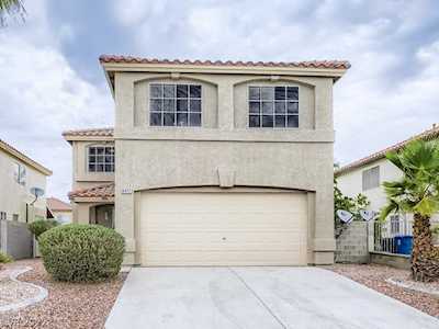 8472 Canvas Vest Ct Las Vegas, NV 89113