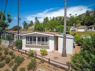 8975 Lawrence Welk Dr #SPC 89 Escondido, CA 92026