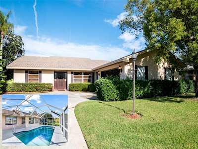 7 Cedarford Ct Palm Coast, FL 32137