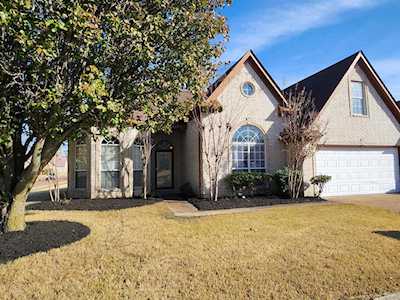 5504 Fernbank Cv Unincorporated, TN 38125