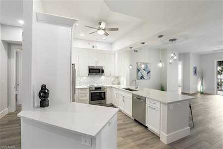 835 Bentwater Cir #103 Naples, FL 34108