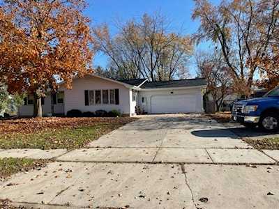 1018 Cardinal Ln Green Bay, WI 54313