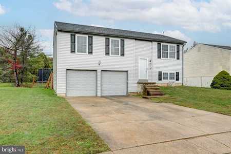 16 Country Ln Newark, DE 19702