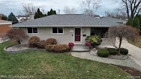 34114 Preston Sterling Heights, MI 48312