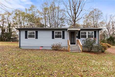 26 N Ervin Ave Newton, NC 28658