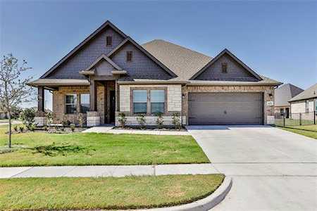2027 Spieth Street Granbury, TX 76048