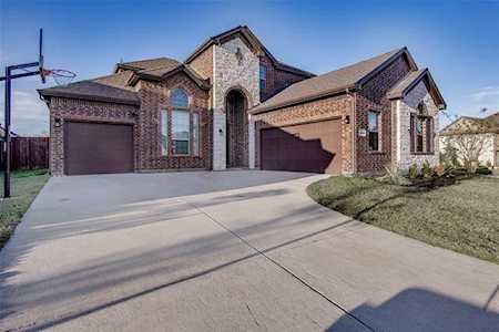4401 Tall Meadow Court Arlington, TX 76001