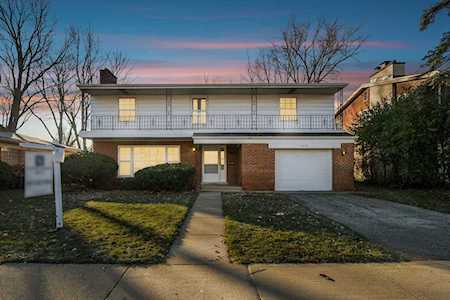 2227 Cherry Ln Northbrook, IL 60062