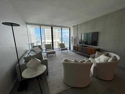 68 SE 6th St #3103 Miami, FL 33131