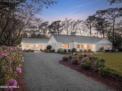 1130 Forest Hills Drive Wilmington, NC 28403