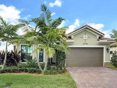 11752 Haga Run Parkland, FL 33076