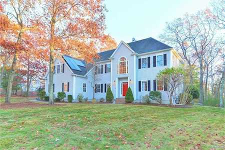 16 Summer Heights Drive Franklin, MA 02038