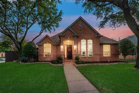 10413 Hunter Run Frisco, TX 75035