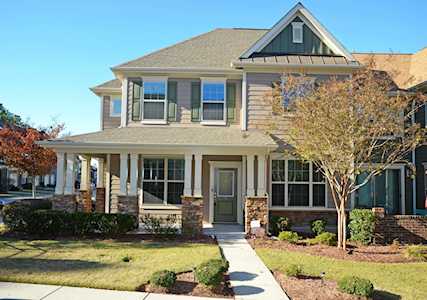 9307 Sevillanos Walk Raleigh, NC 27617