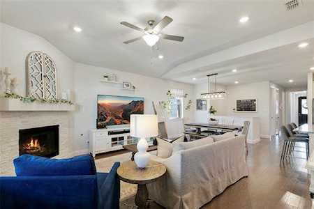 2305 Bella Court Carrollton, TX 75010