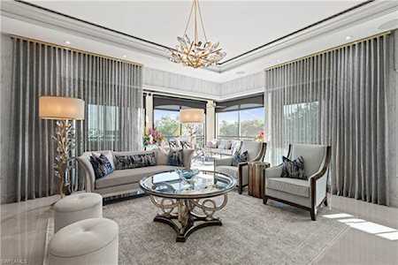 16347 Viansa Way #302 Naples, FL 34110